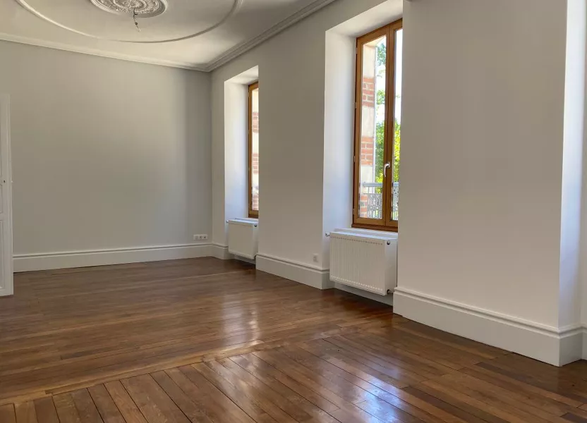 Appartement Rue du Bourg à Saran