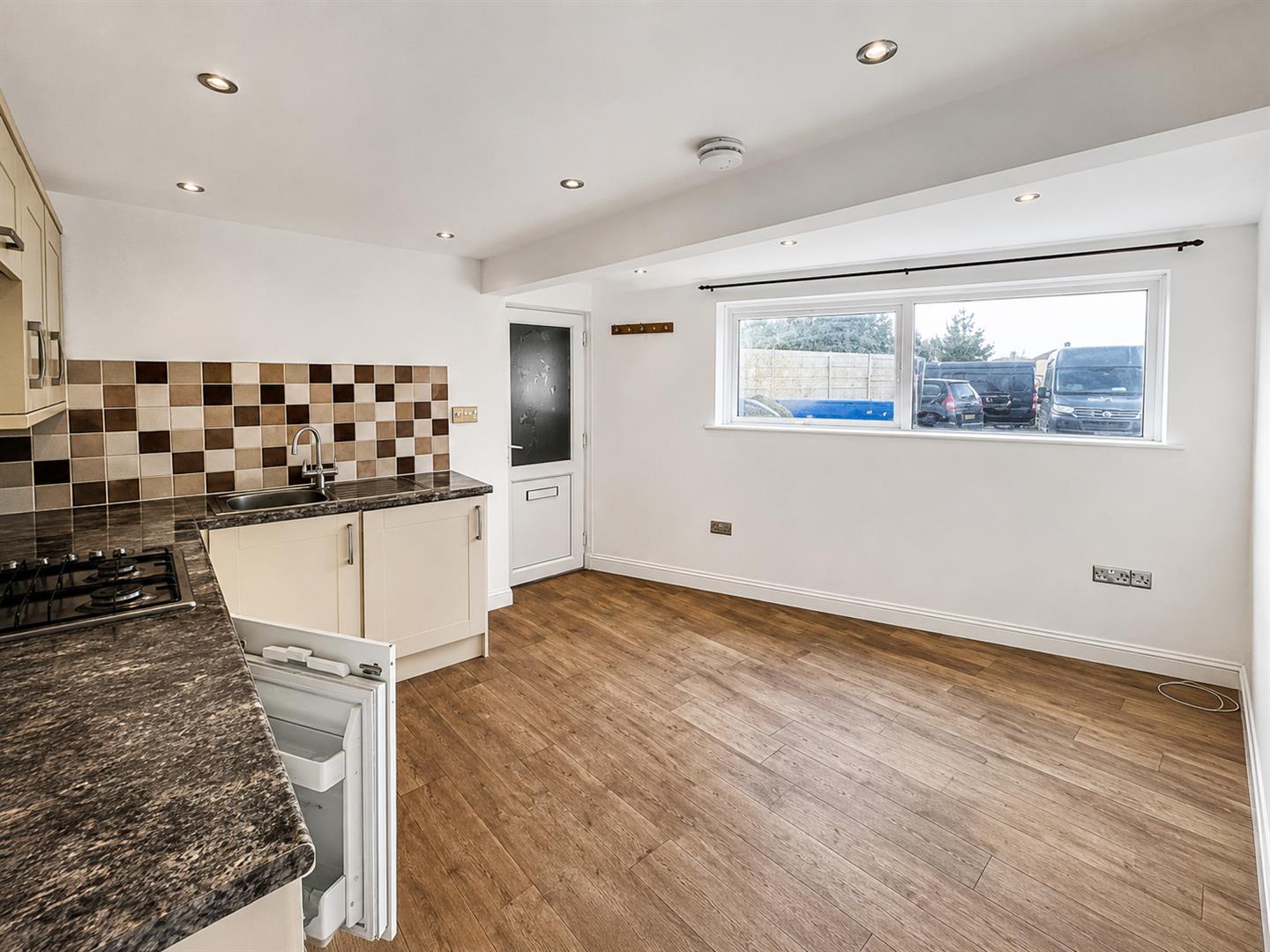 Flat Southmead Road in Bristol