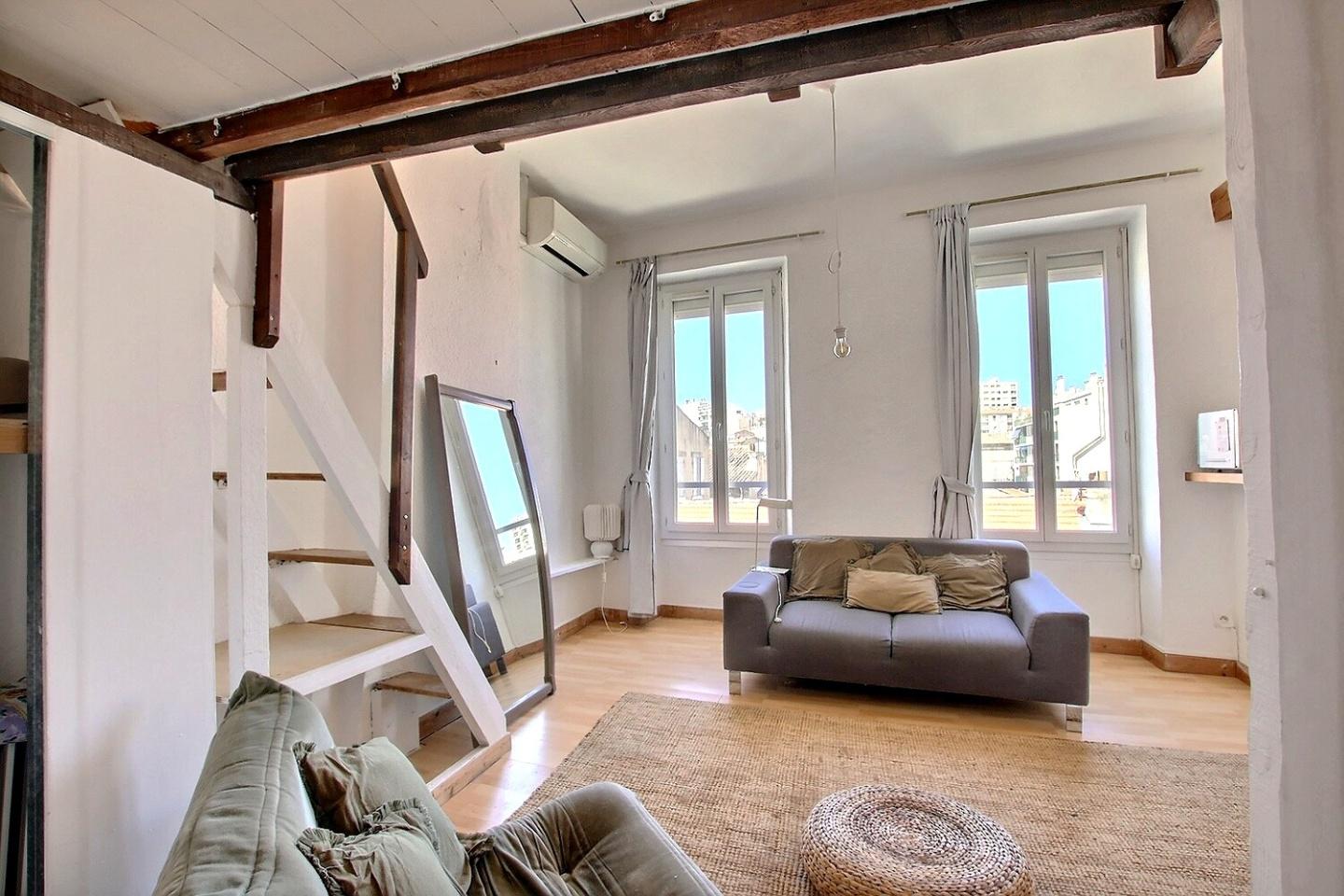 Appartement Place du 4 Septembre à Marseille