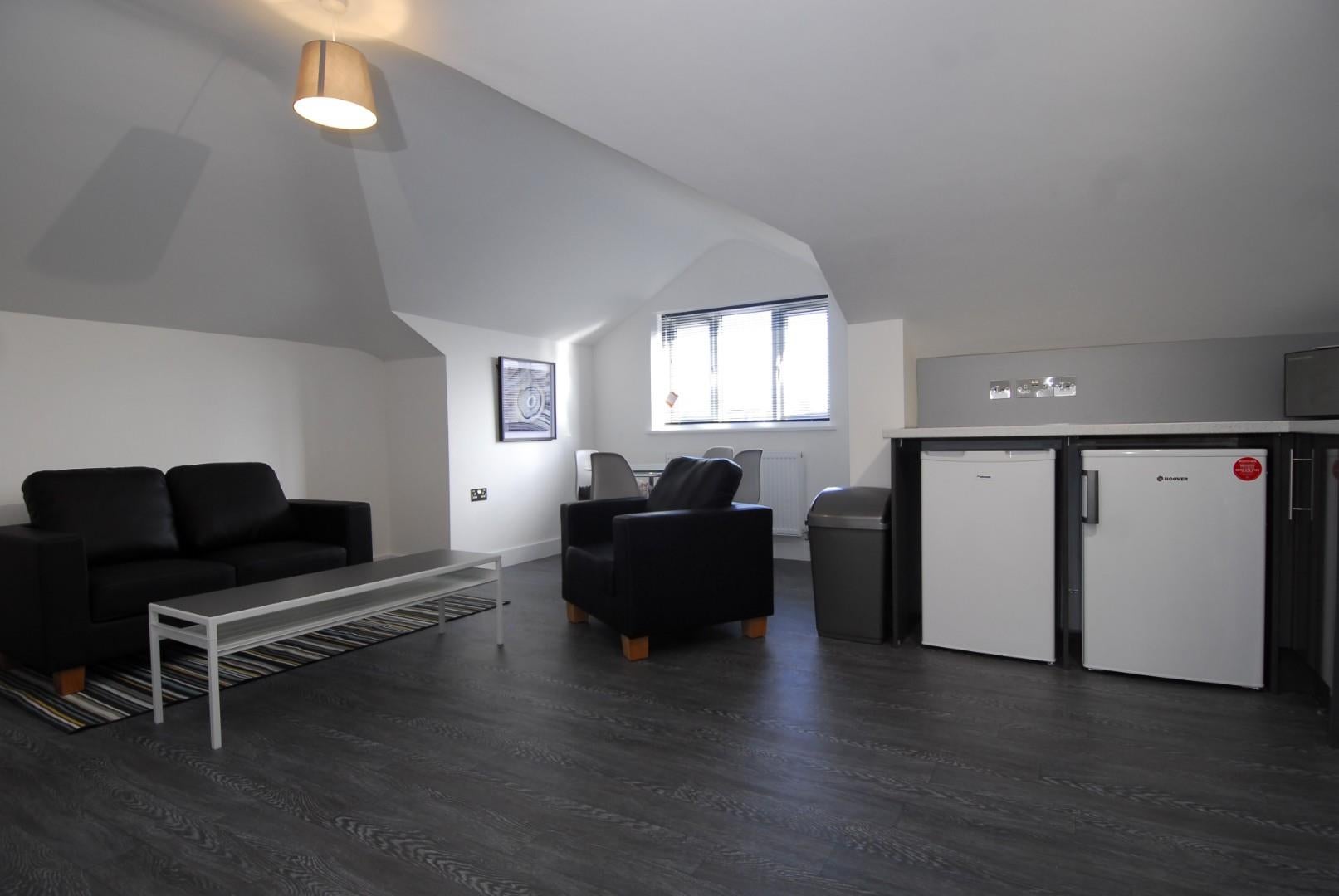 Flat Belgrave Lane in Plymouth