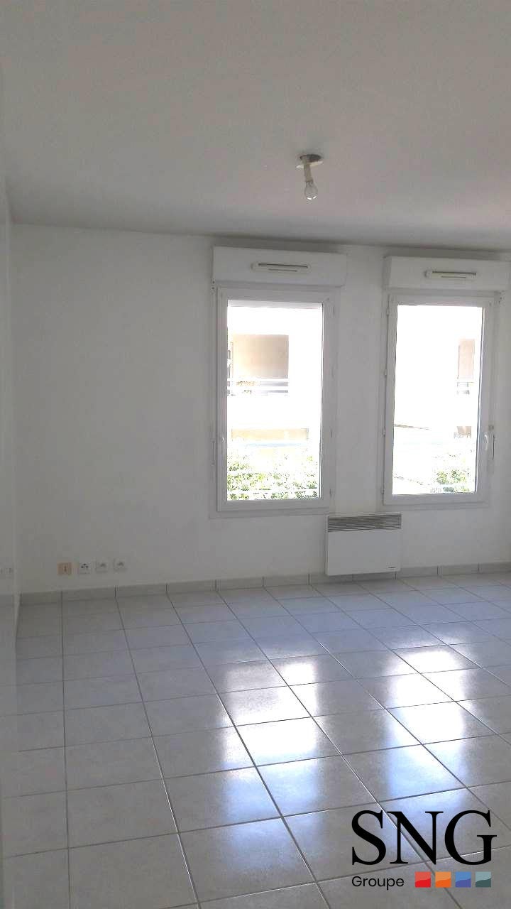 Appartement Place de l'Union à Monteux