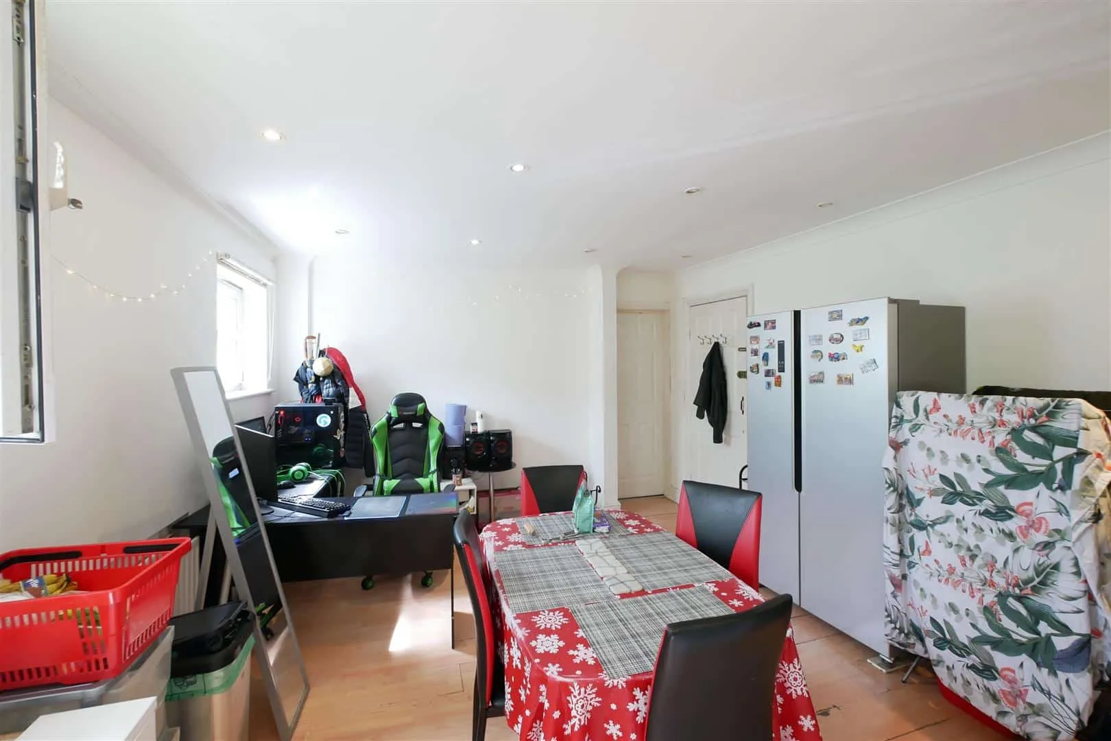 Flat Rectory Road in Greater London