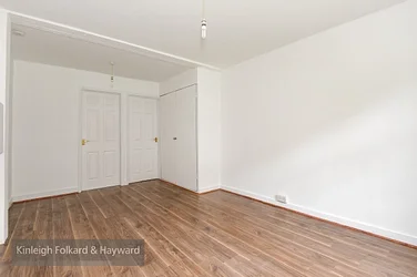 Flat Collingwood Avenue in Greater London