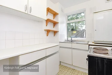 Flat Collingwood Avenue in Greater London