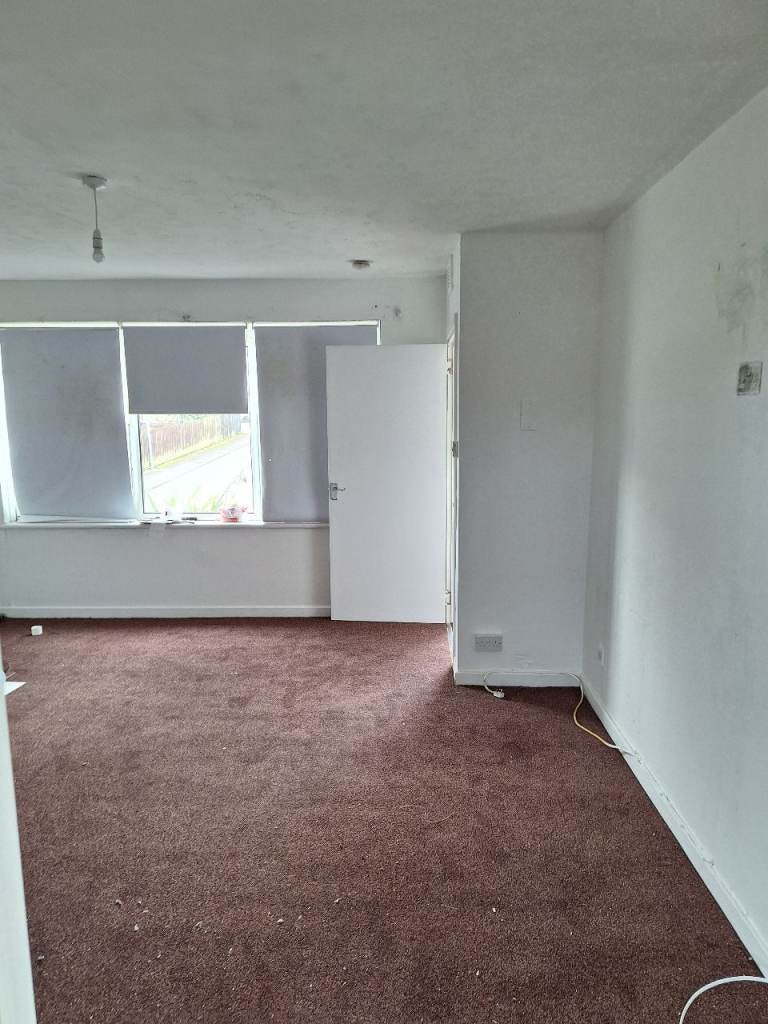 House Cluanie Avenue in Shotts