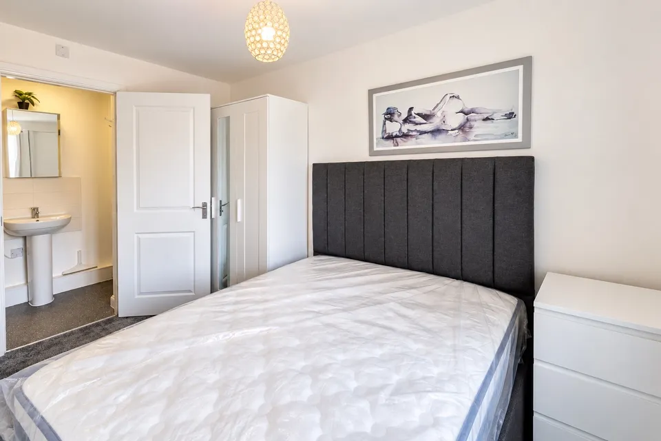 Flat New Forest Way in Leeds