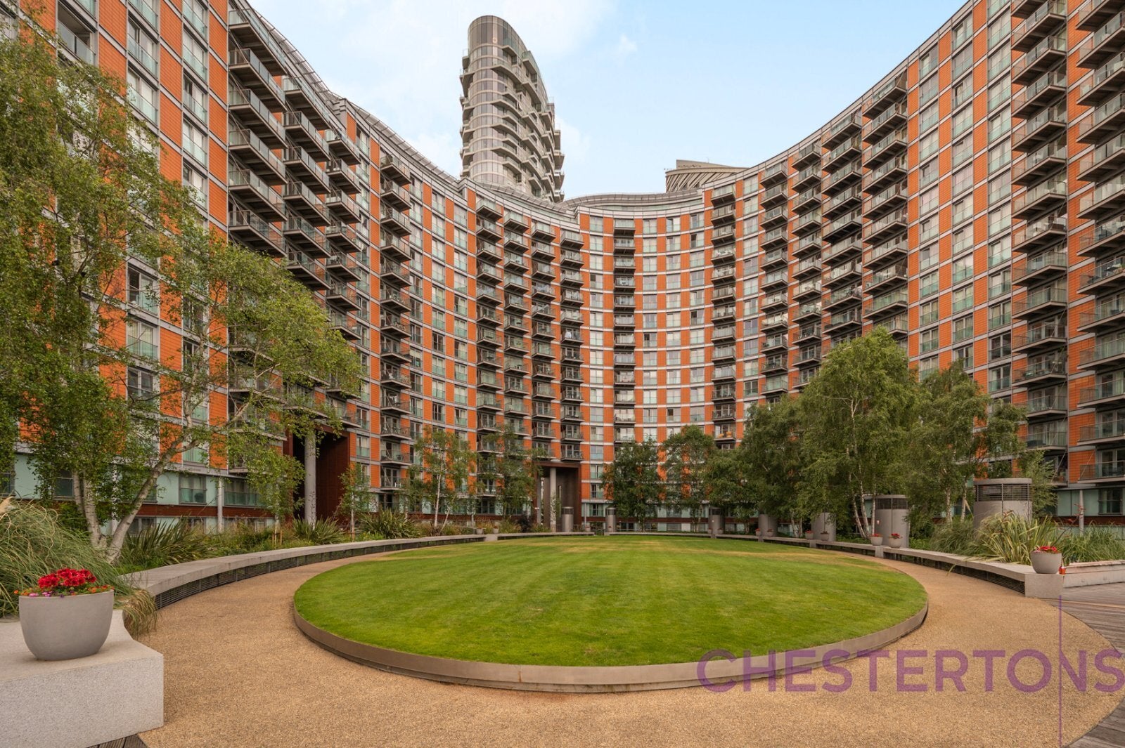 Flat Fairmont Avenue in Greater London