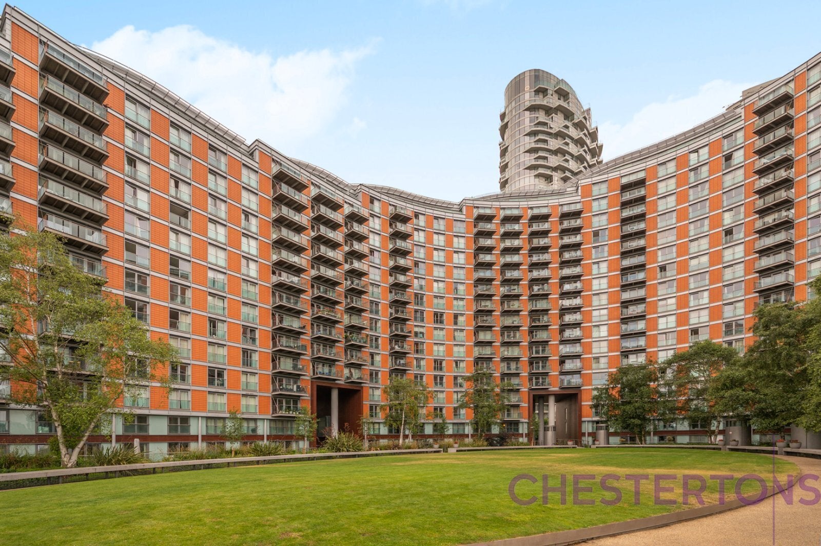 Flat Fairmont Avenue in Greater London