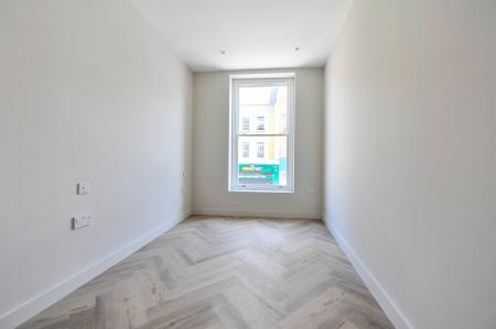 Flat Warwick Way in City of Westminster
