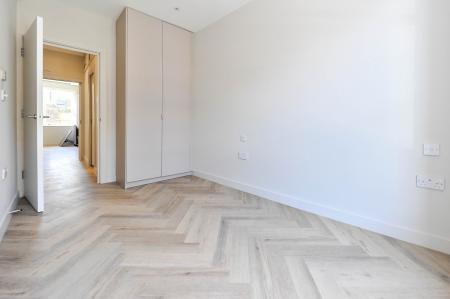 Flat Warwick Way in City of Westminster
