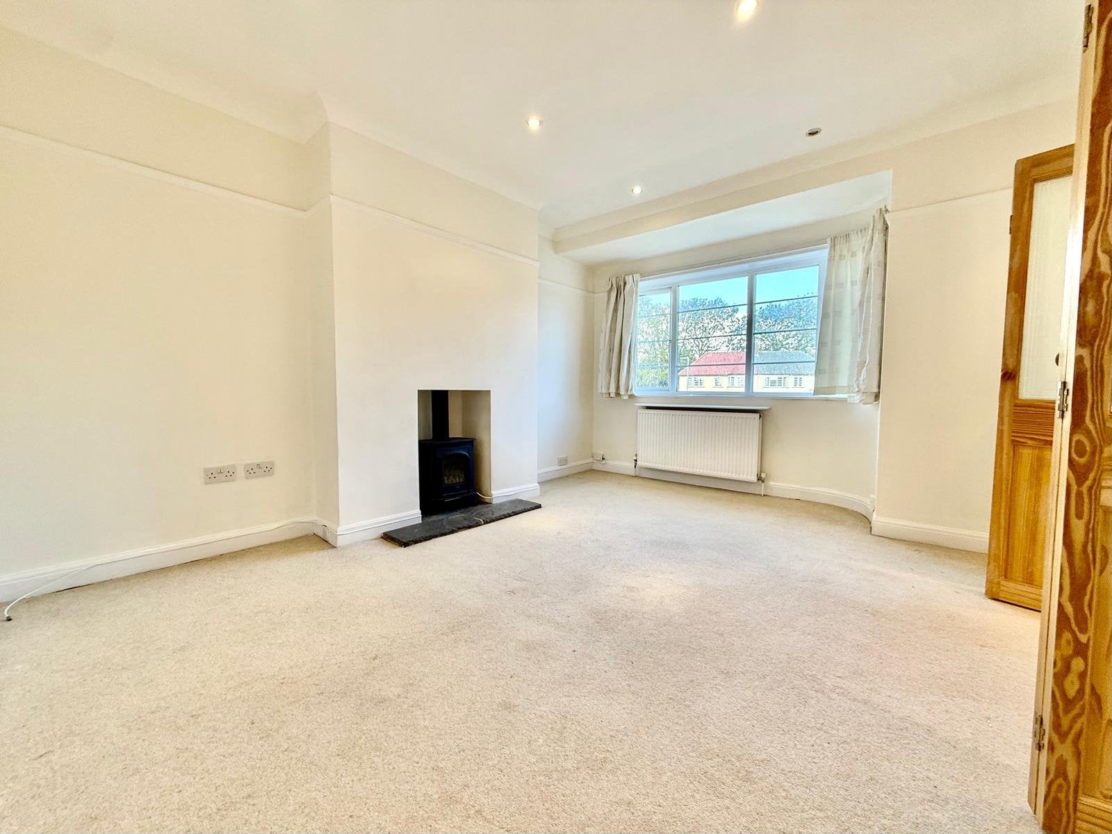 Flat Redesdale Gardens in Leeds