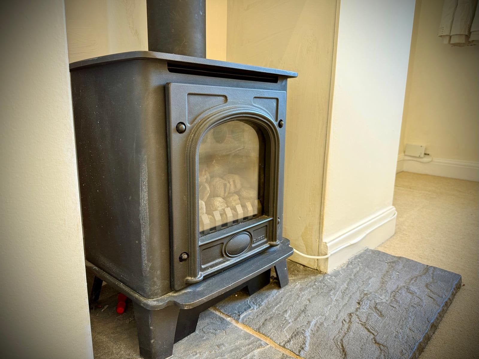 Flat Redesdale Gardens in Leeds