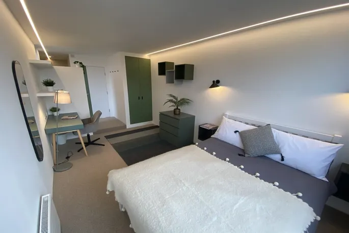 Room Peveril Road in Nottingham