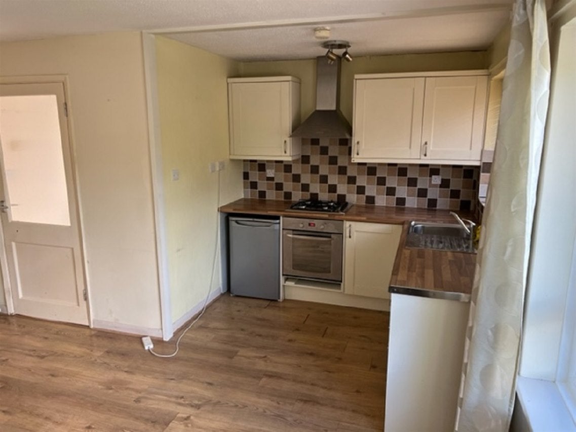 Flat Chesham Drive in Nottingham