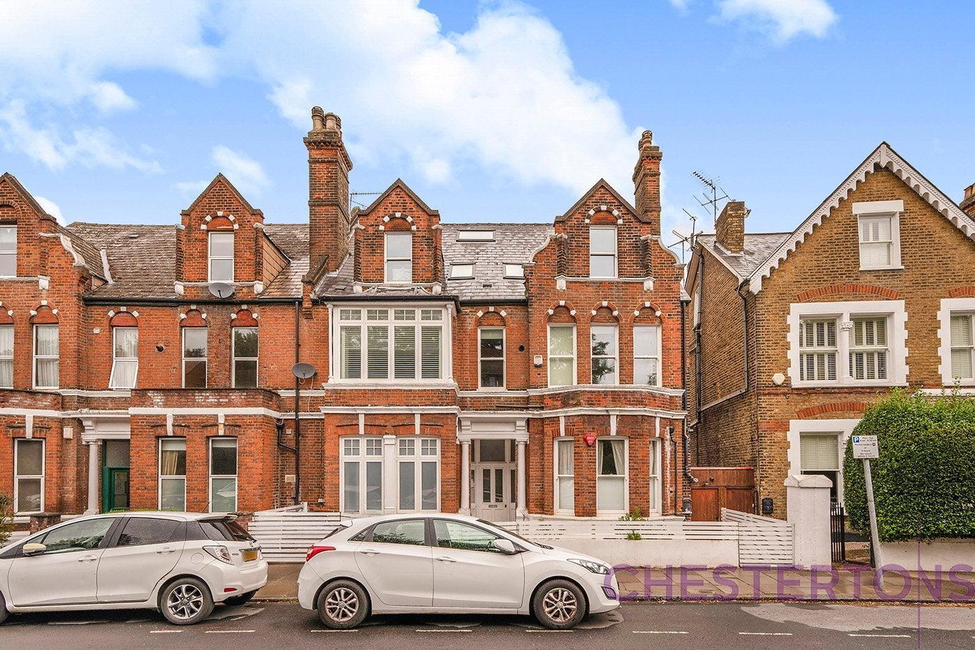 Flat Humber Road in Greater London