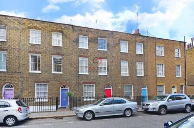 Flat Star Street in City of Westminster