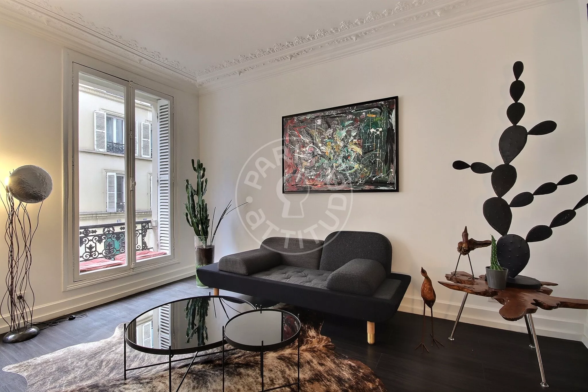 Flat Rue de Parme in Paris