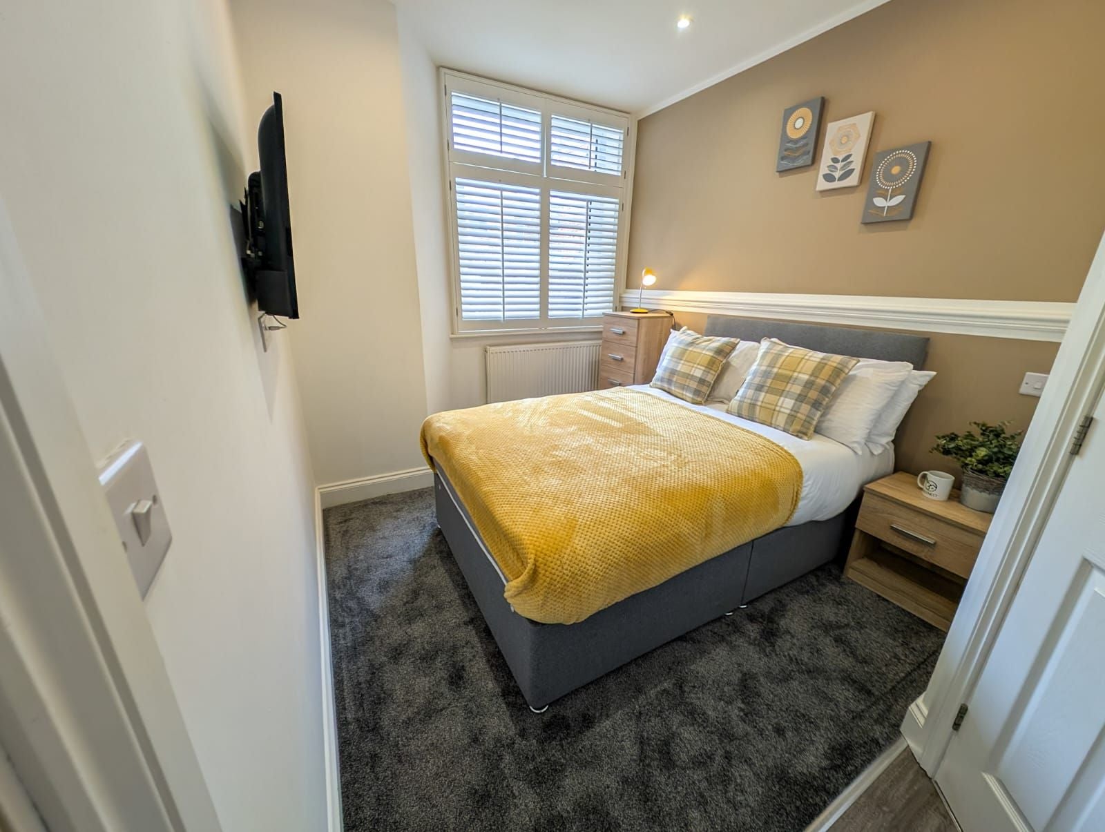 Room Furnival Street in Crewe