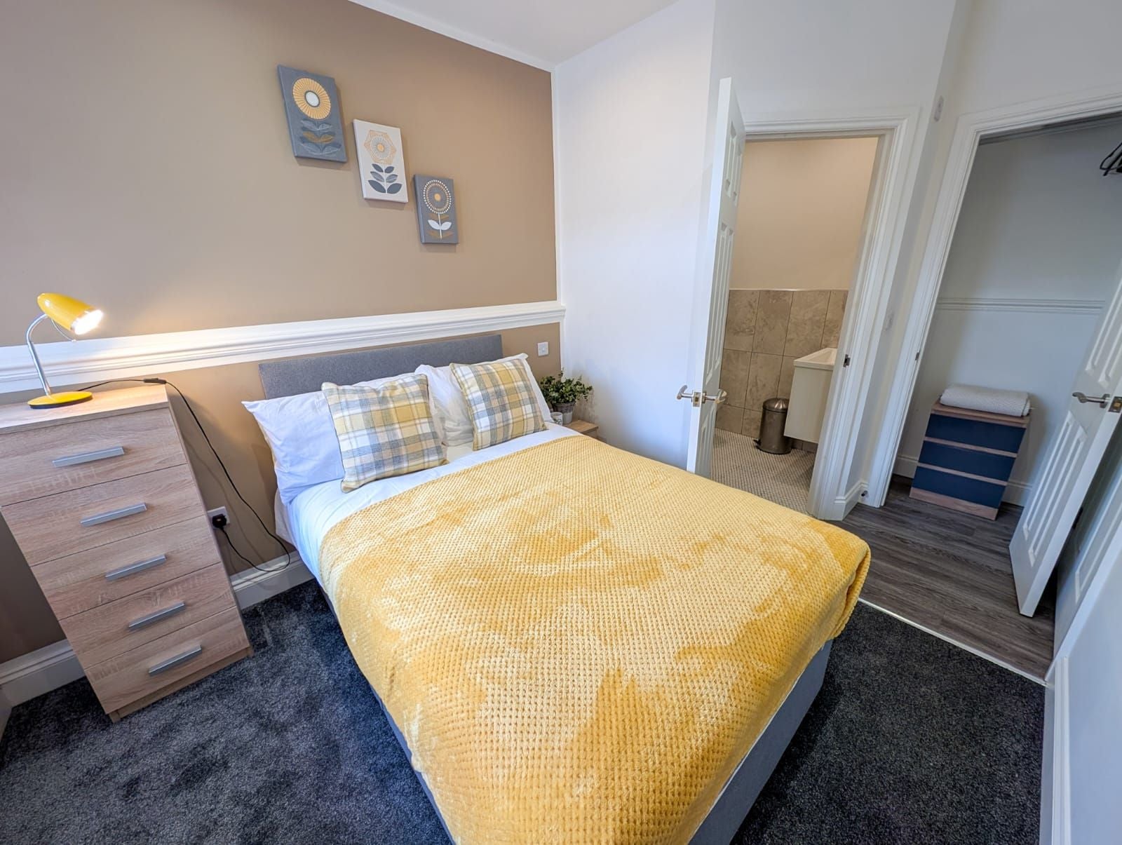 Room Furnival Street in Crewe