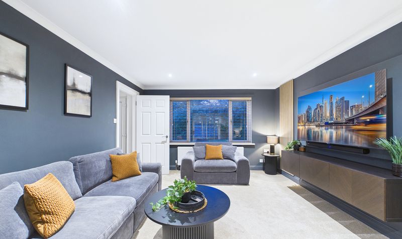 House Finlay Rise in Milngavie