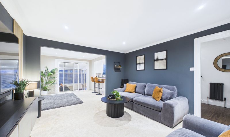 House Finlay Rise in Milngavie