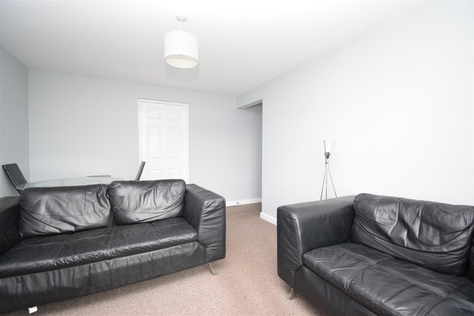 Flat Bracken Green in Leeds