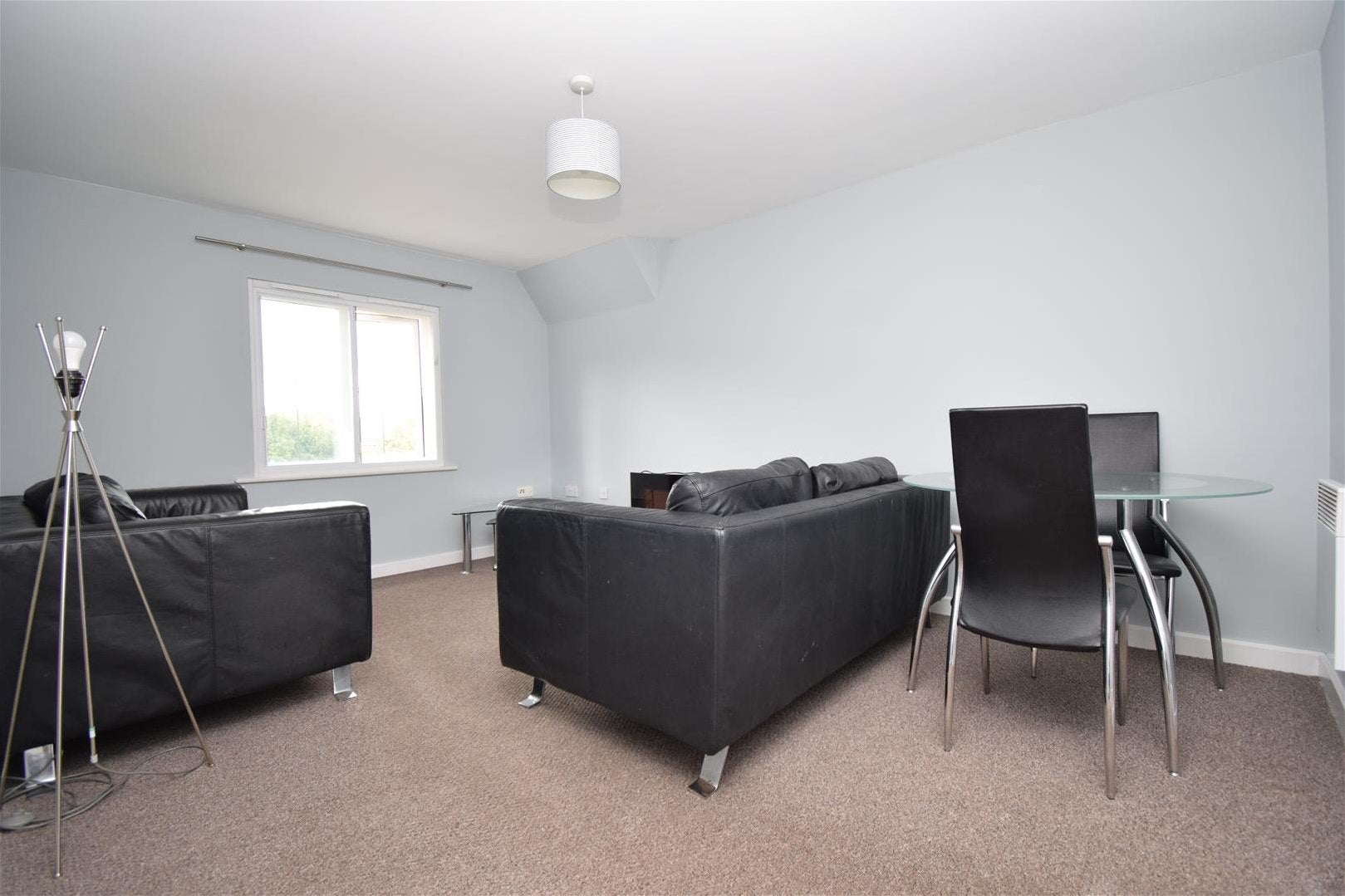 Flat Bracken Green in Leeds