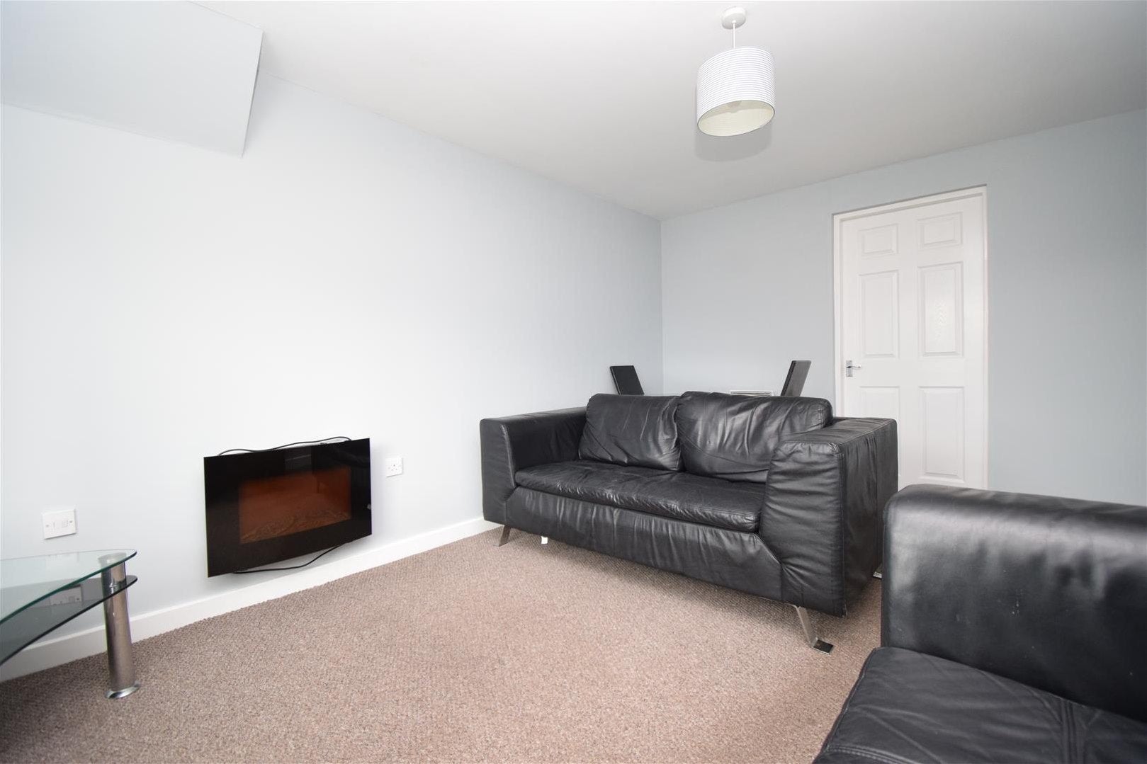 Flat Bracken Green in Leeds