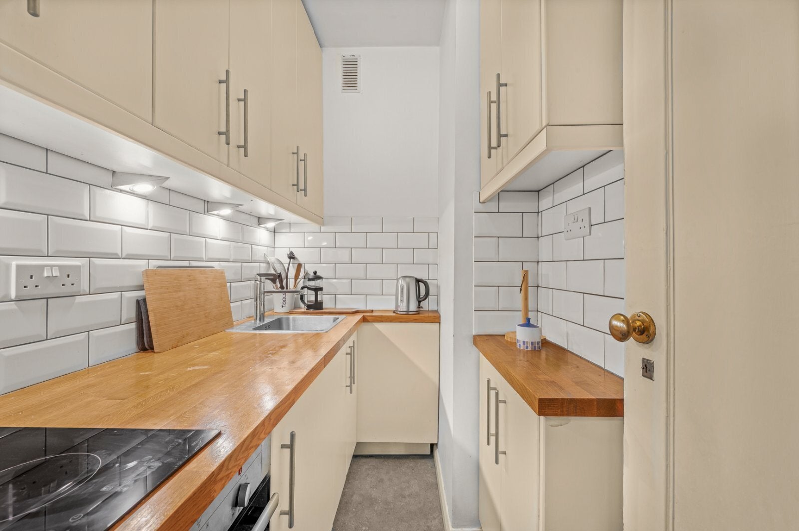 Flat Woburn Place in Greater London