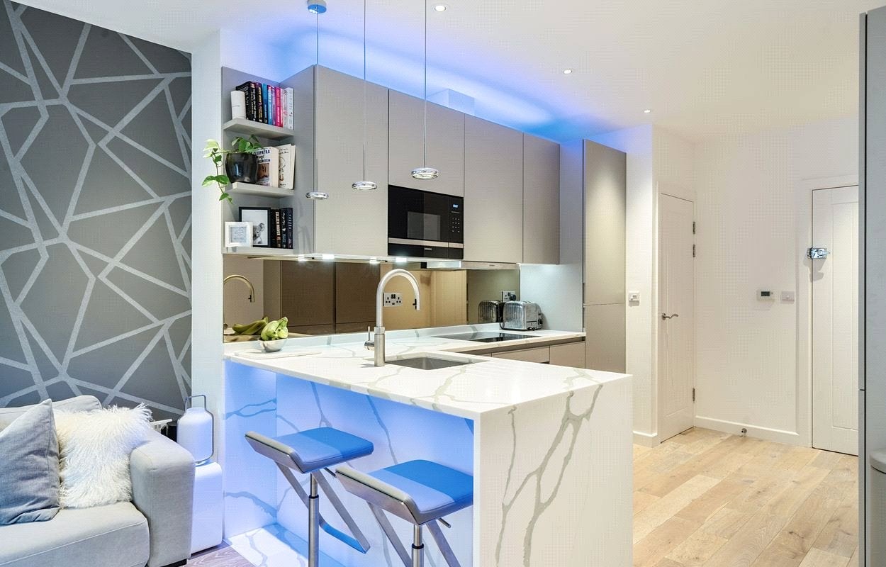 Flat South Street in Epsom and Ewell