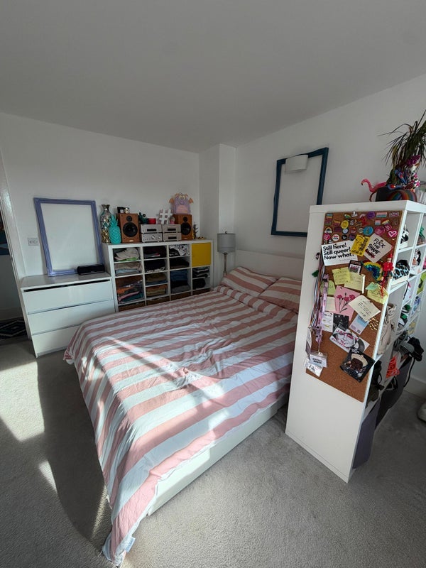 Room Maple Road in Greater London