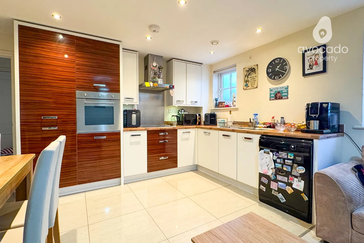 Flat Falcon Way in Bracknell