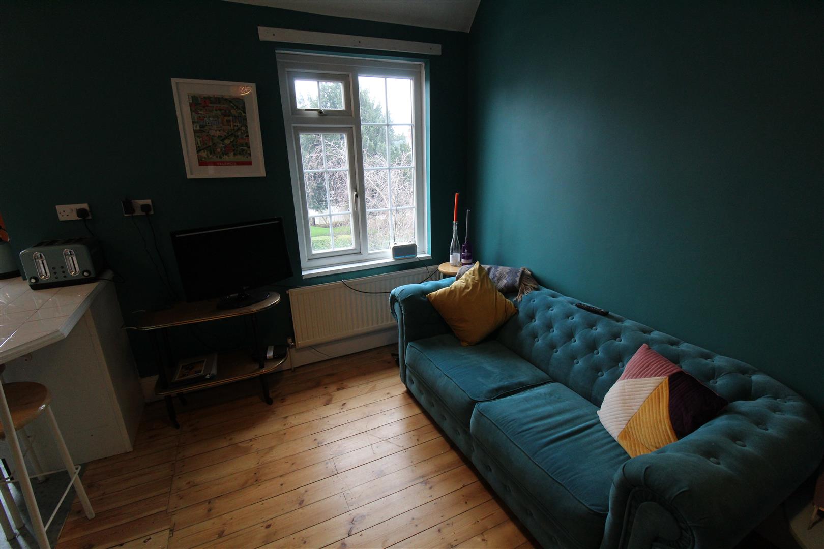 Flat Holbrook Road in Leicester