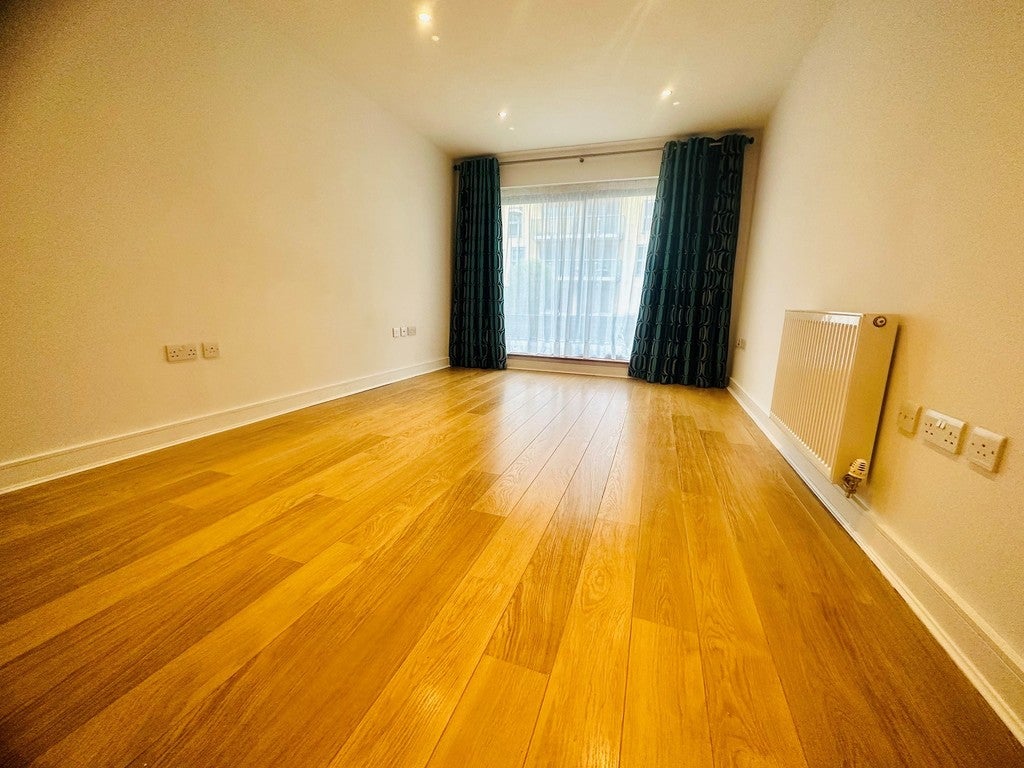 Flat Woolners Way in Stevenage