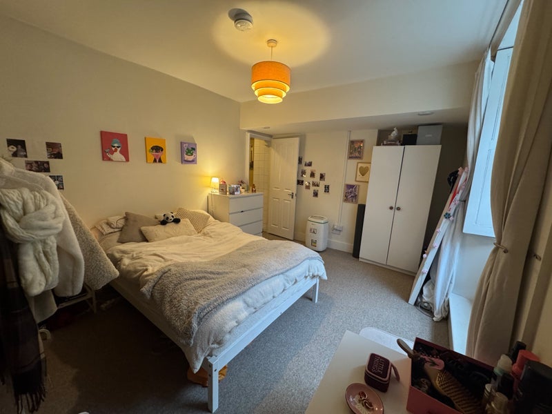 Room Saint Pauls Road in Bristol