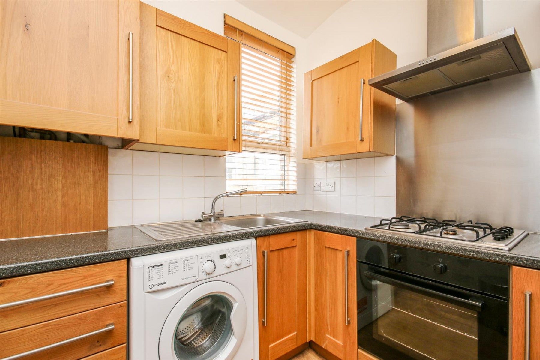 Flat Arcadian Gardens in Greater London