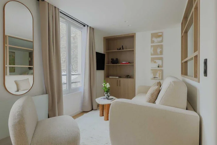 Flat Rue de Nancy in Paris