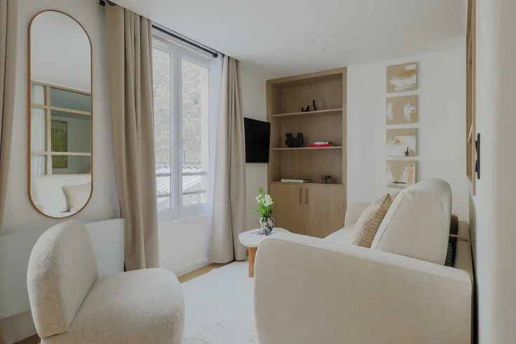 Flat Rue de Nancy in Paris