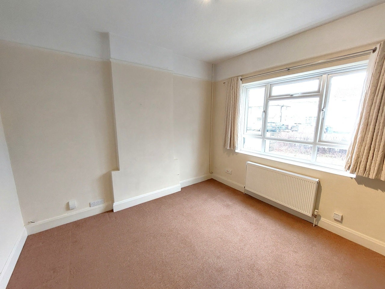 Room Marston Road in Birmingham