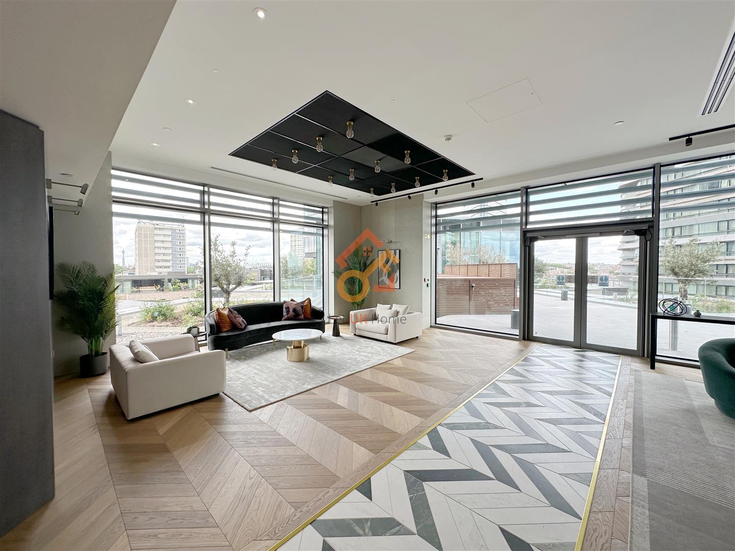 Flat Dingley Road in Greater London