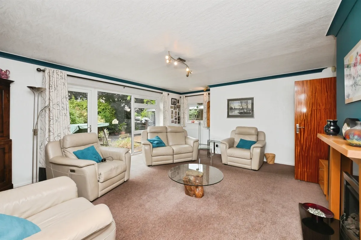 House Devey Close in North Hertfordshire