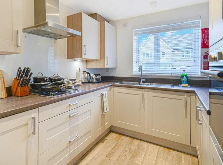 Flat Woolhampton Drive in Basingstoke and Deane
