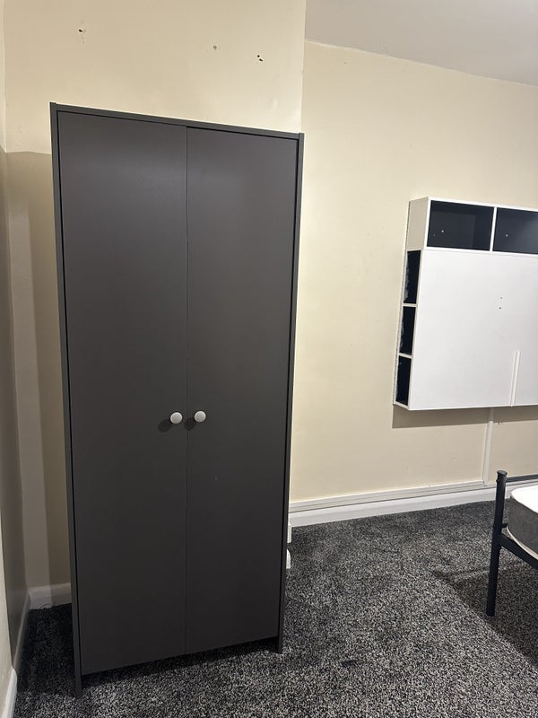 Room Aylesbury Crescent in Birmingham