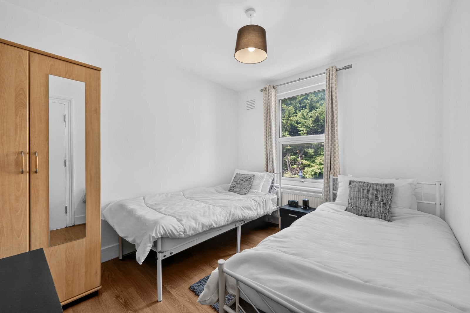 House Bestwood Street in Greater London