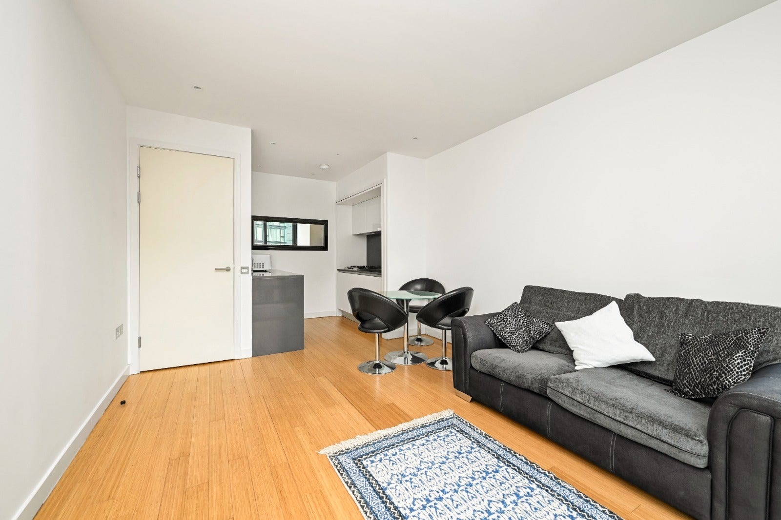 Flat Simpson Loan in City of Edinburgh