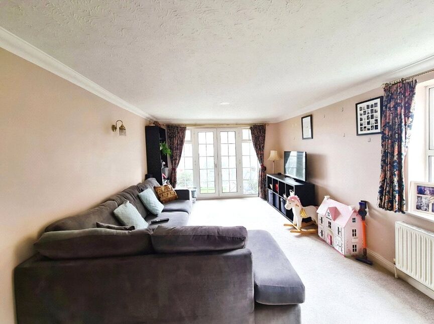 Flat Winn Road in Southampton