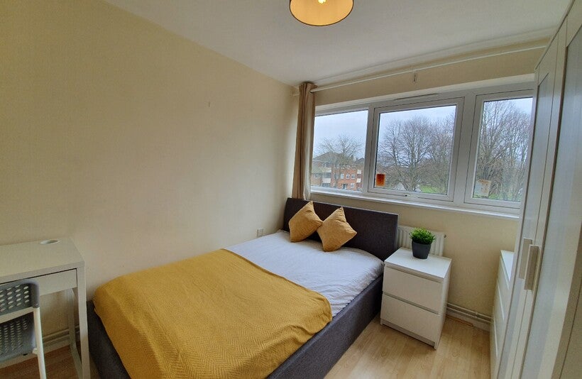 Room Suffolk Square in Norwich