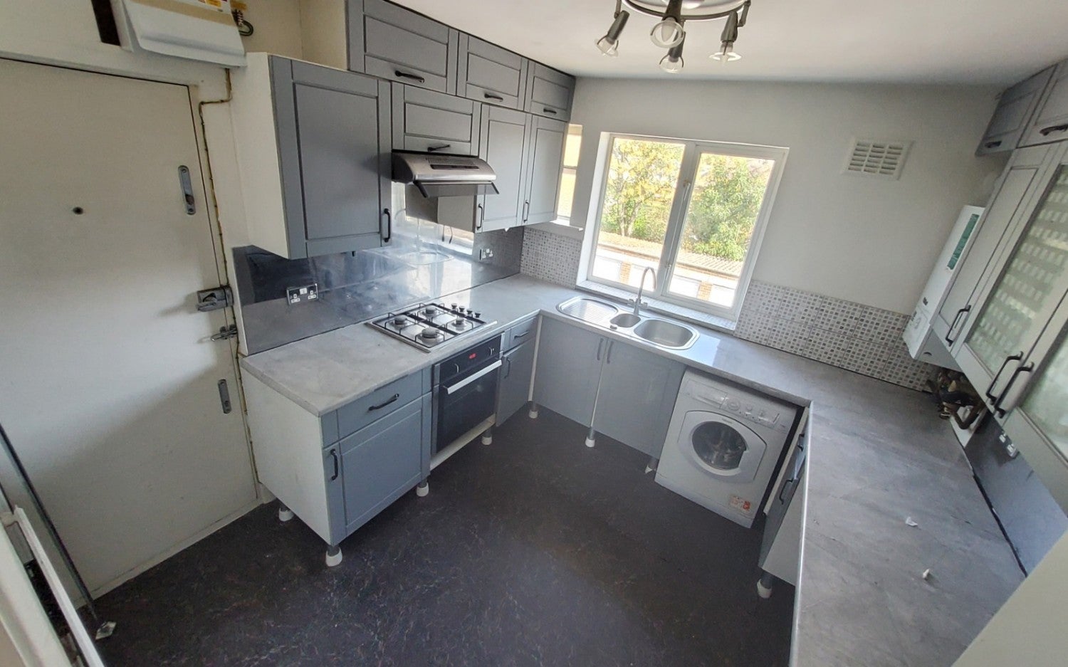 Flat The Ridgeway in Greater London