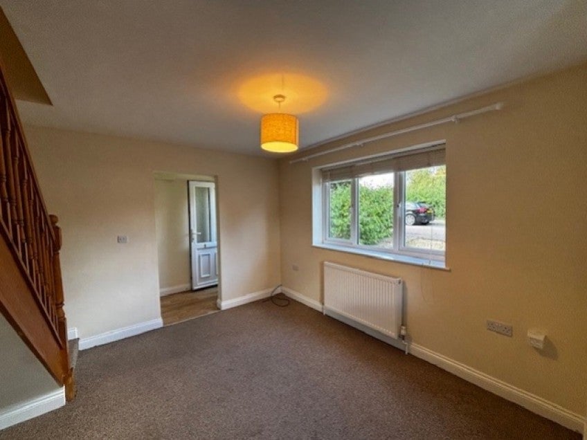 House Speyside Close in West Oxfordshire