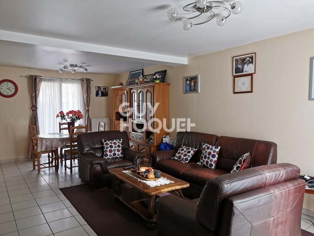 House Place Louis Armand in Dreux